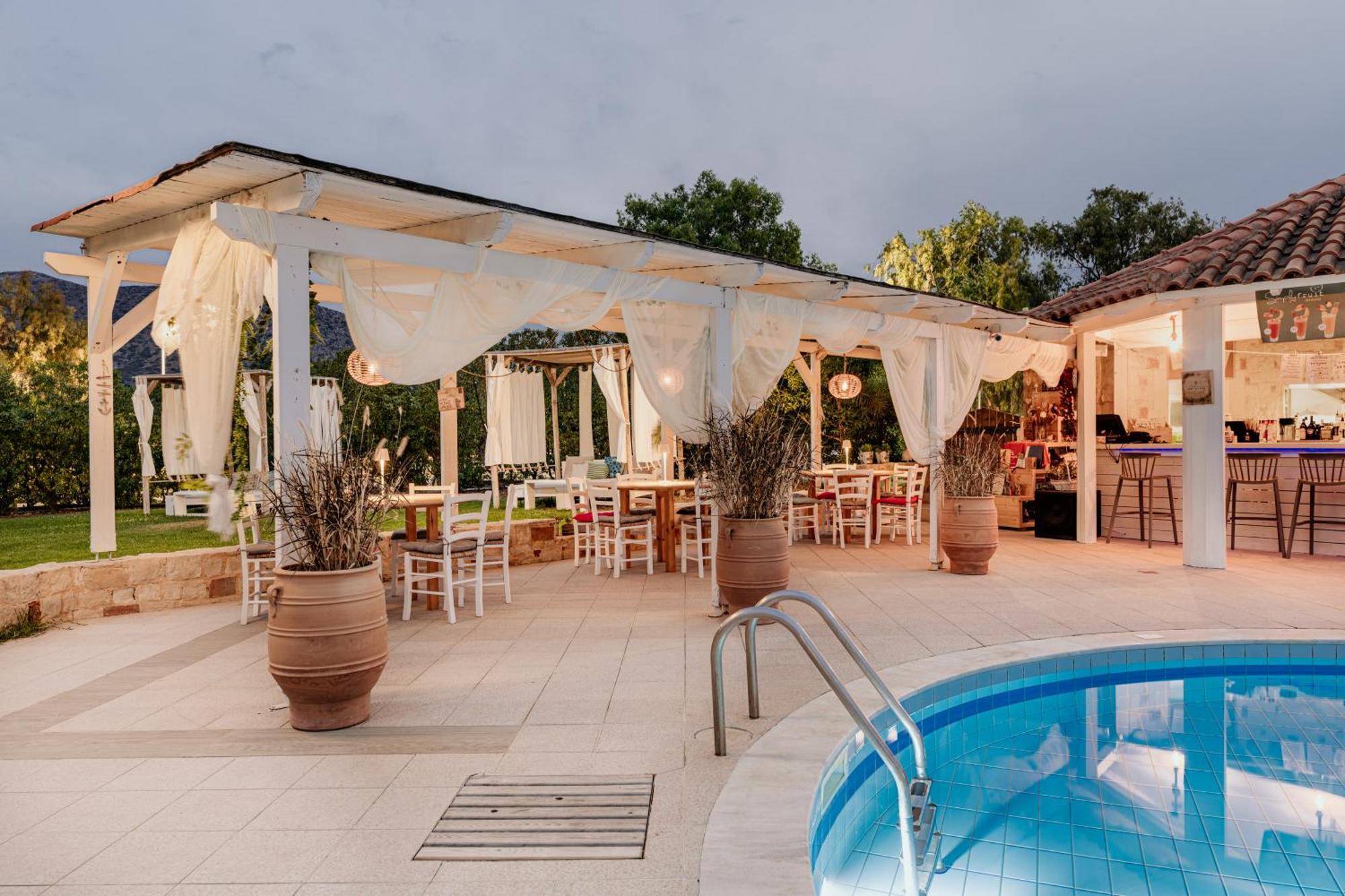 Iphigenia Mythic Retreat Apartment แอร์ซอนิสซอส ภายนอก รูปภาพ