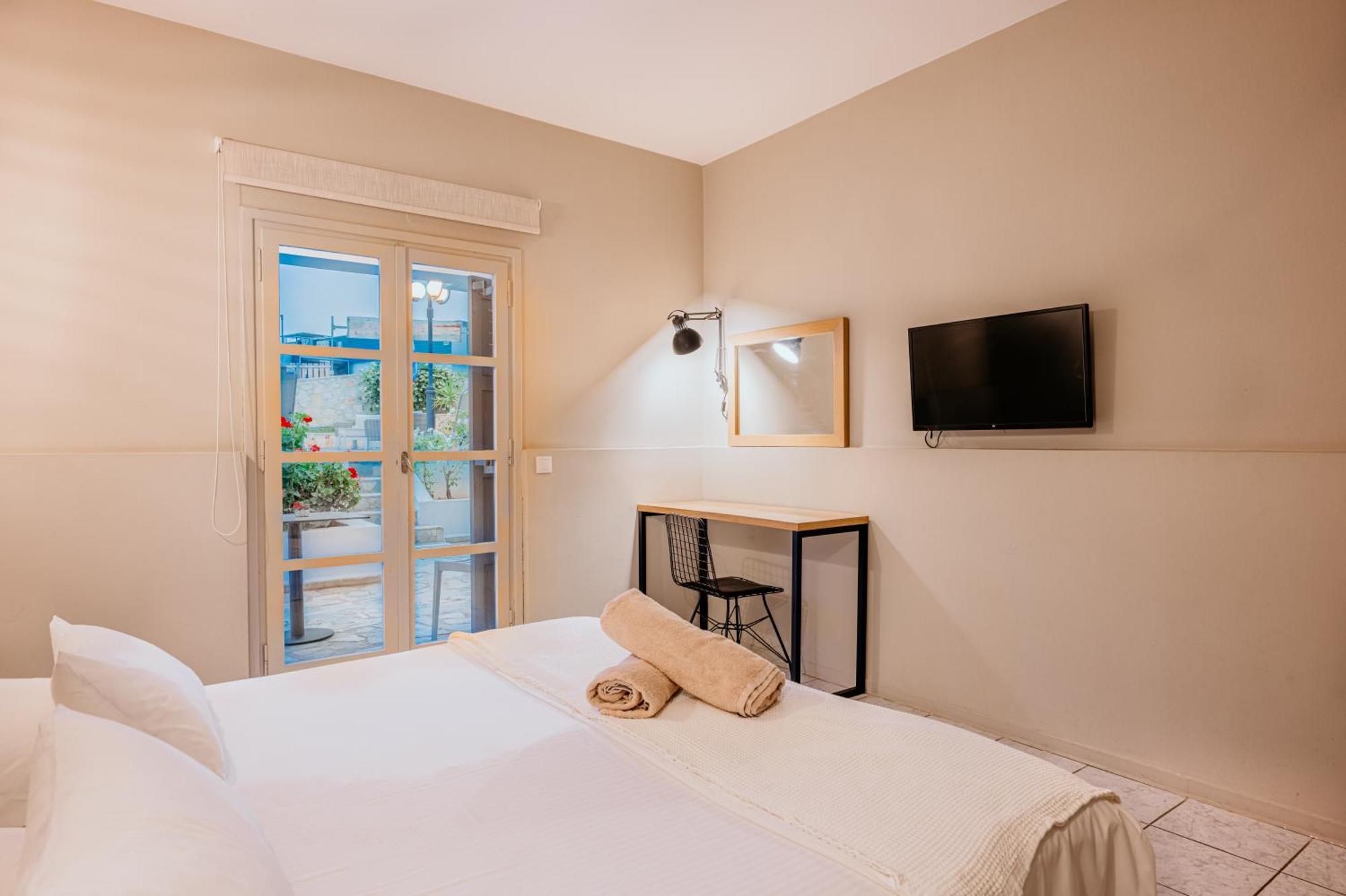 Iphigenia Mythic Retreat Apartment แอร์ซอนิสซอส ภายนอก รูปภาพ